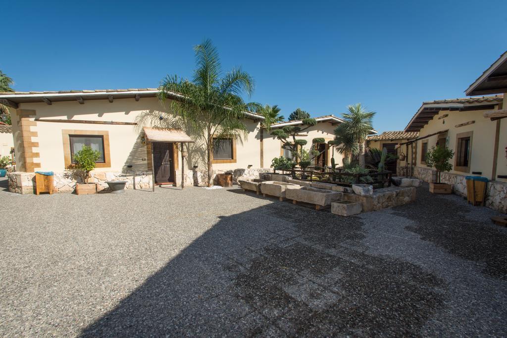 Agriturismo Papyrus 锡拉库扎 外观 照片